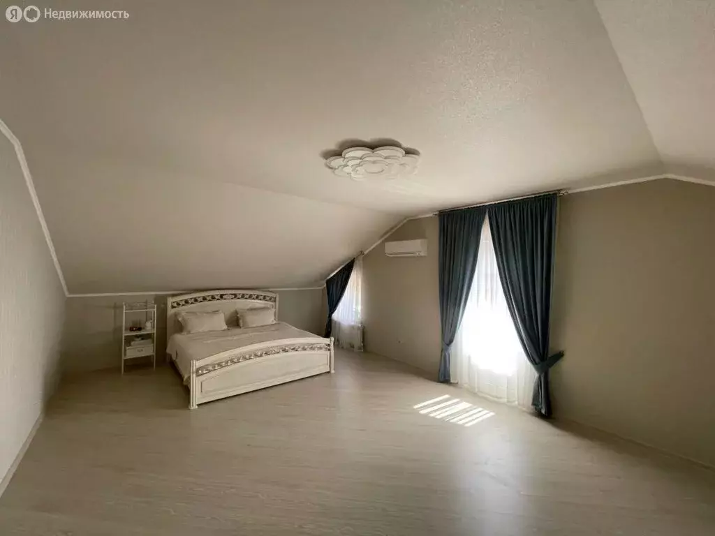 Дом в Горячий Ключ, бульвар имени Поляничко (160 м) - Фото 2