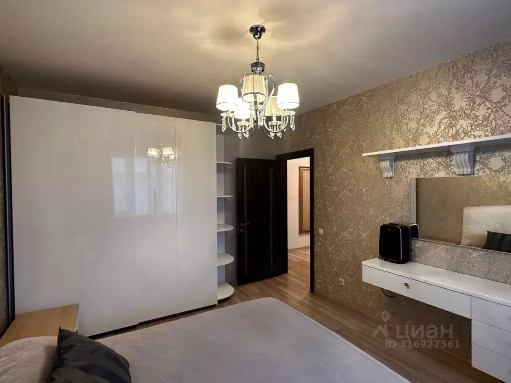 Квартира, 3 комнаты, 80 м - Фото 0