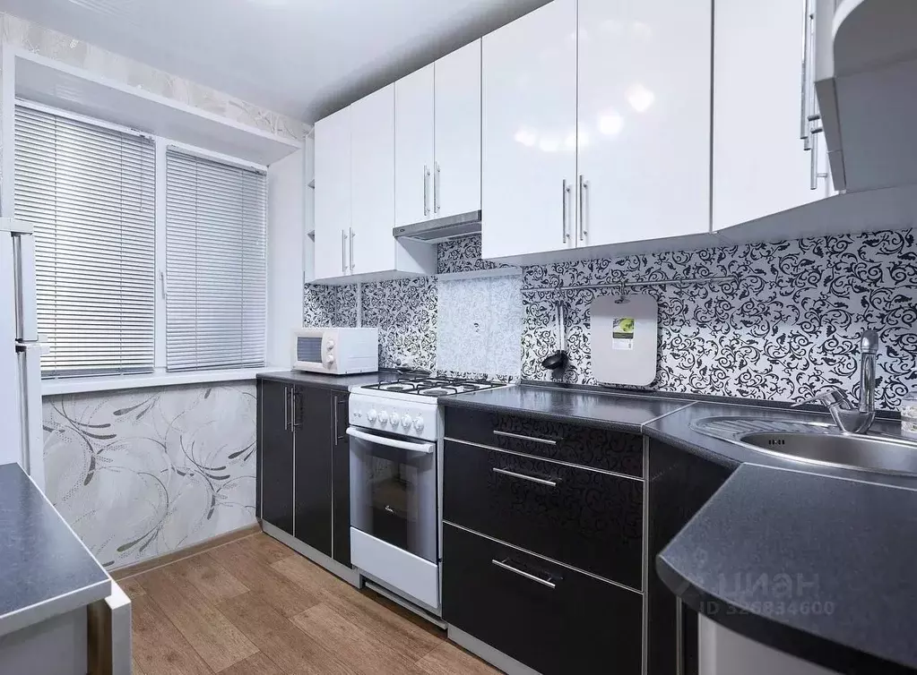 1-к кв. Волгоградская область, Волжский просп. Имени Ленина, 84 (34.0 ... - Фото 1