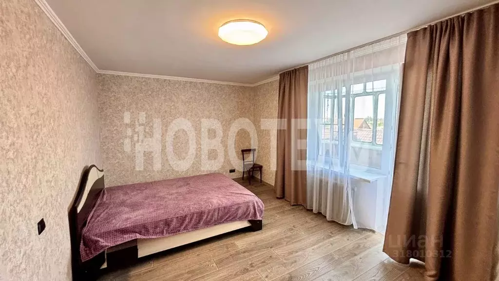1-к кв. Краснодарский край, Крымск ул. Ворошилова (35.7 м) - Фото 0