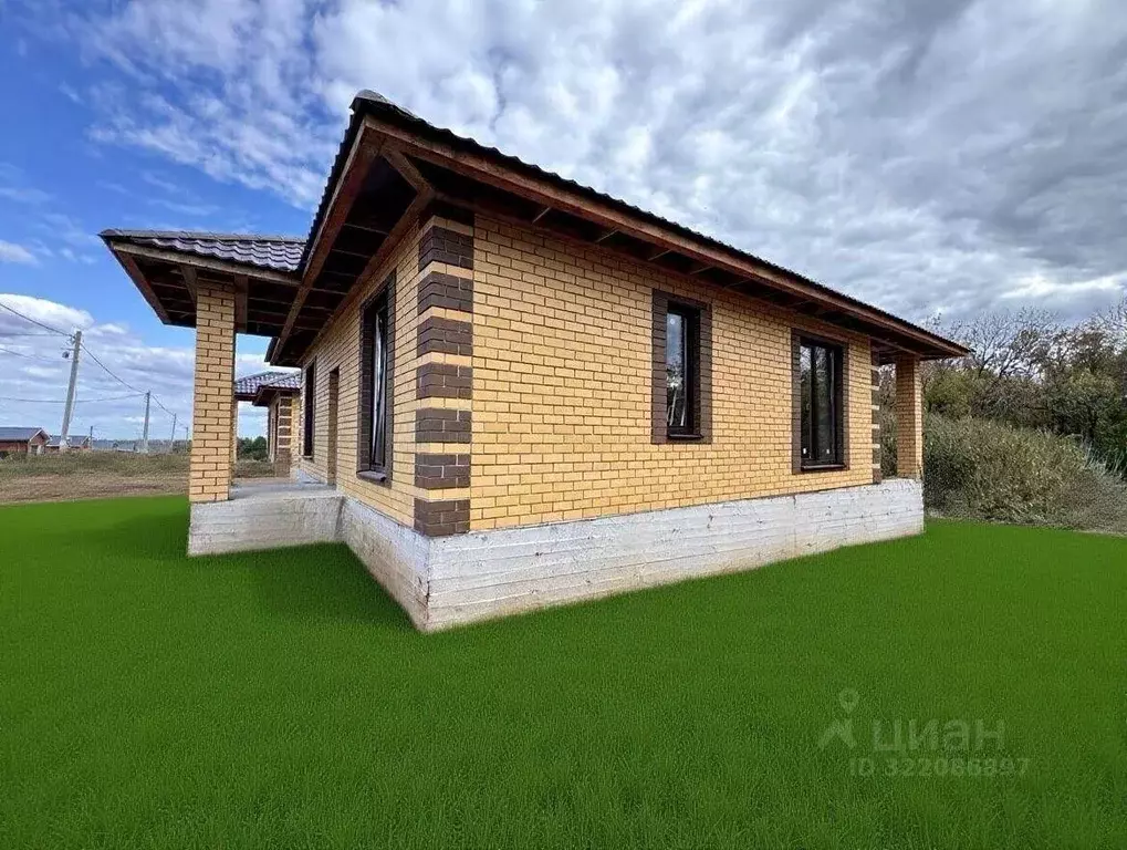 Дом в Оренбургская область, Оренбургский район, с. Подгородняя ... - Фото 2