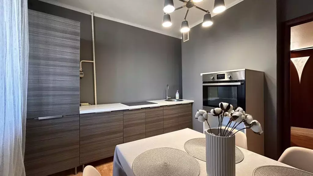2-к кв. Башкортостан, Салават Октябрьская ул., 70А (52.0 м) - Фото 1