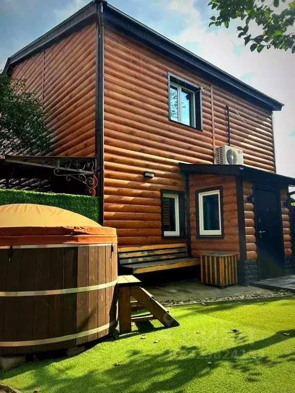 Дом в Челябинская область, Челябинск ул. Приозерная, 4/1 (200 м) - Фото 1