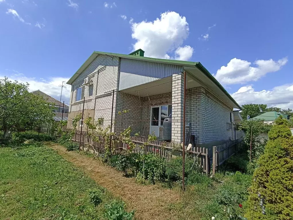 Дом в Краснодарский край, Крымск Янтарная ул. (232 м) - Фото 1