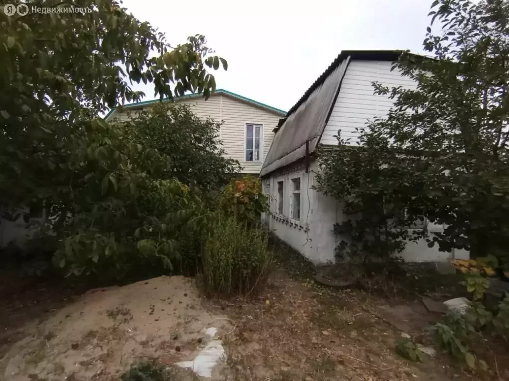 Дом в Азовский район, посёлок Красный Сад (100 м) - Фото 1