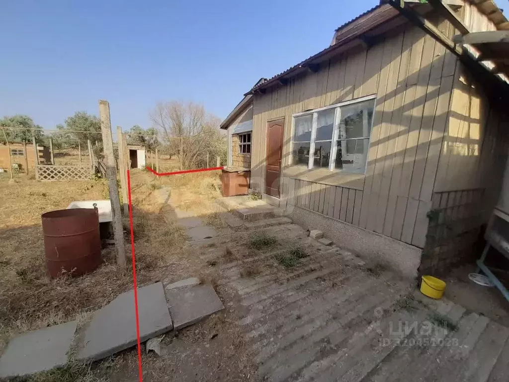 Дом в Крым, Сакский район, Лесновское с/пос, с. Владимировка ул. ... - Фото 1