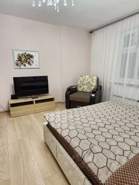 2-к кв. Татарстан, Казань просп. Универсиады, 14 (70.0 м) - Фото 1