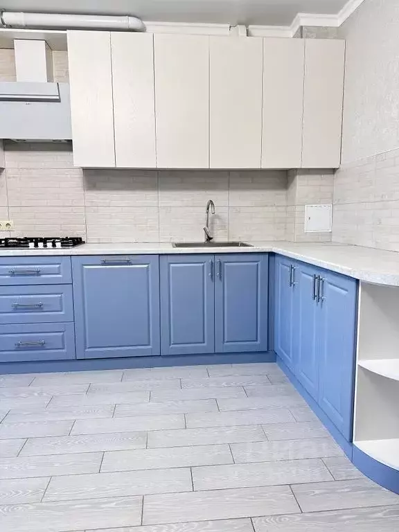 2-к кв. Ставропольский край, Ессентуки ул. Шмидта, 72/1 (90.0 м) - Фото 1