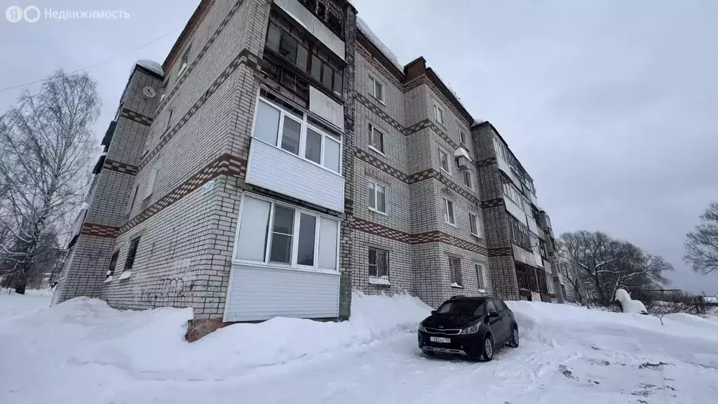 3-комнатная квартира: Березники, улица Степанова, 42 (64 м) - Фото 1