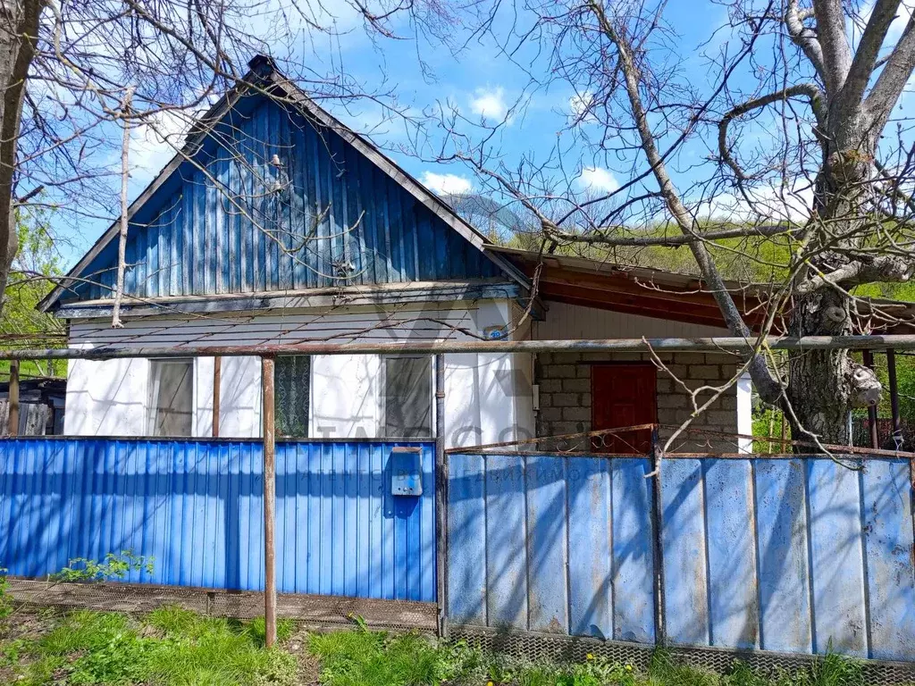 Дом в Краснодарский край, Хадыженск Апшеронский район, Автодорская ул. ... - Фото 1