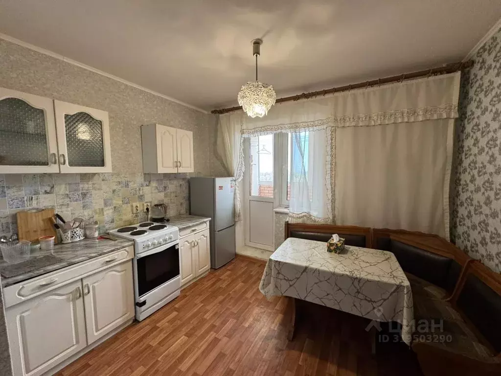 1-к кв. Курская область, Курск просп. Победы, 14 (47.0 м) - Фото 0