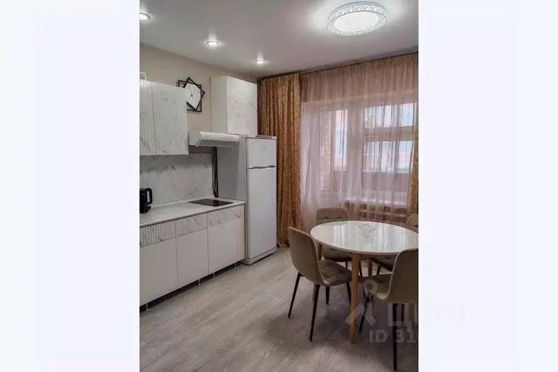 2-к кв. Татарстан, Казань ул. Адоратского, 4а (57.0 м) - Фото 0