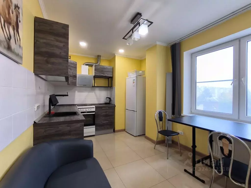 2-к кв. Московская область, Чехов Лопасненская ул., 7 (66.3 м) - Фото 1