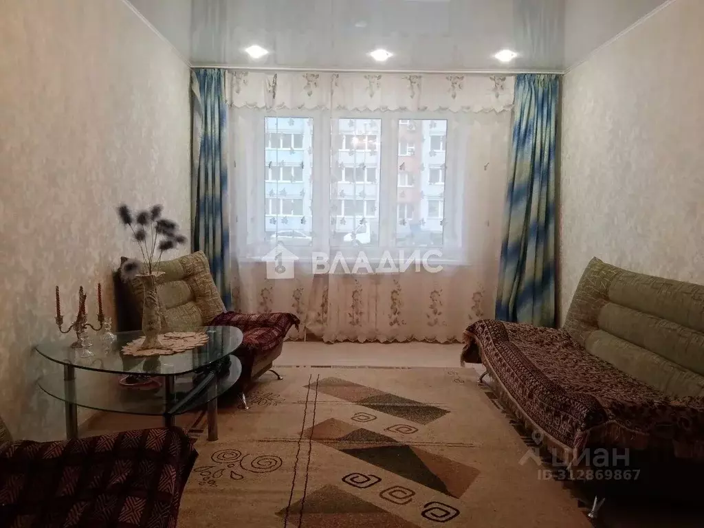 2-к кв. Брянская область, Брянск ул. Горняков, 9 (57.29 м) - Фото 0
