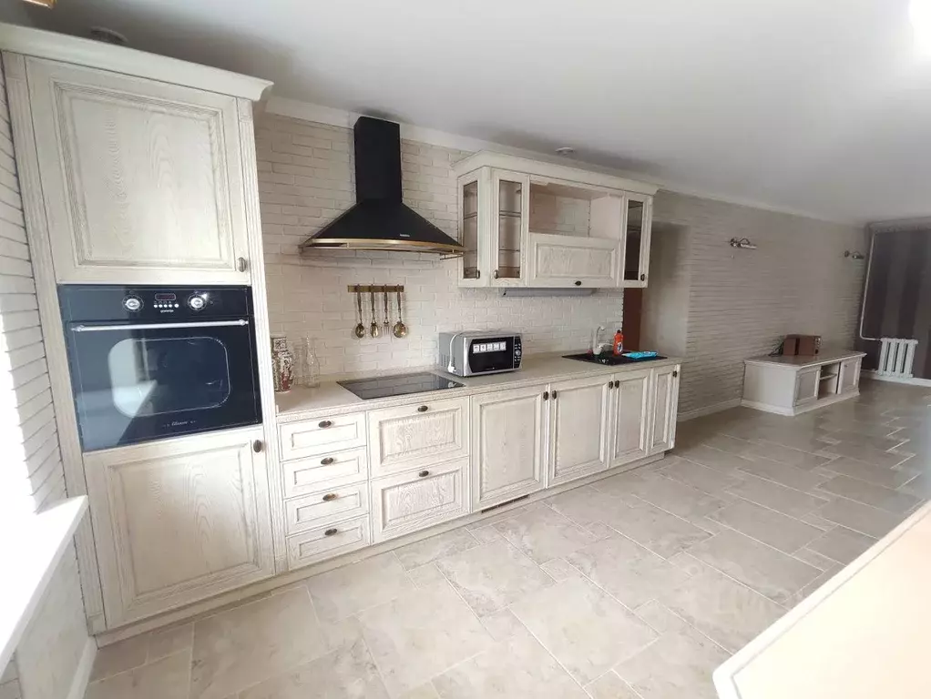 2-к кв. Ярославская область, Ярославль просп. Фрунзе, 53 (77.0 м) - Фото 1