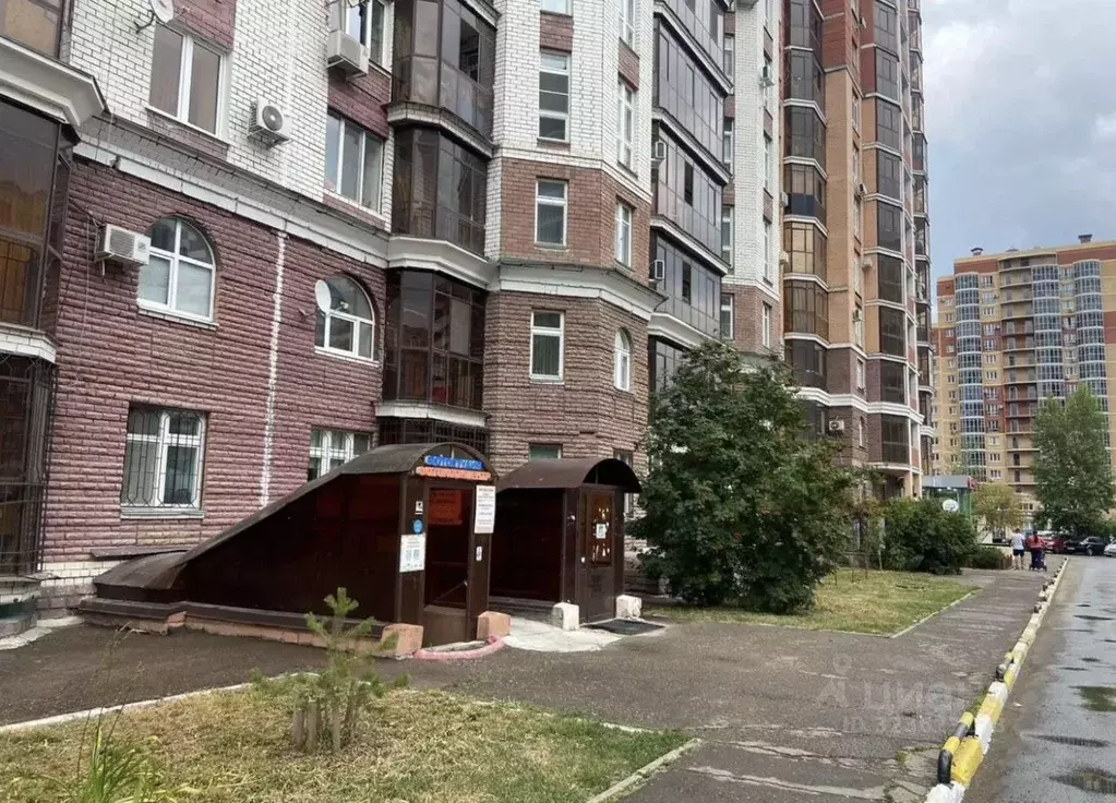 Торговая площадь в Татарстан, Казань ул. Баки Урманче, 8 (105 м) - Фото 1