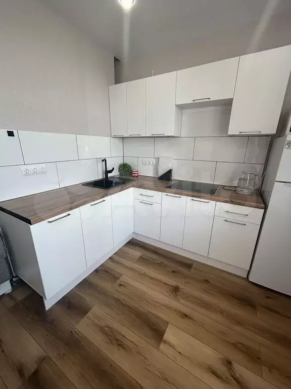 1-к. квартира, 37 м, 24/25 эт. - Фото 0