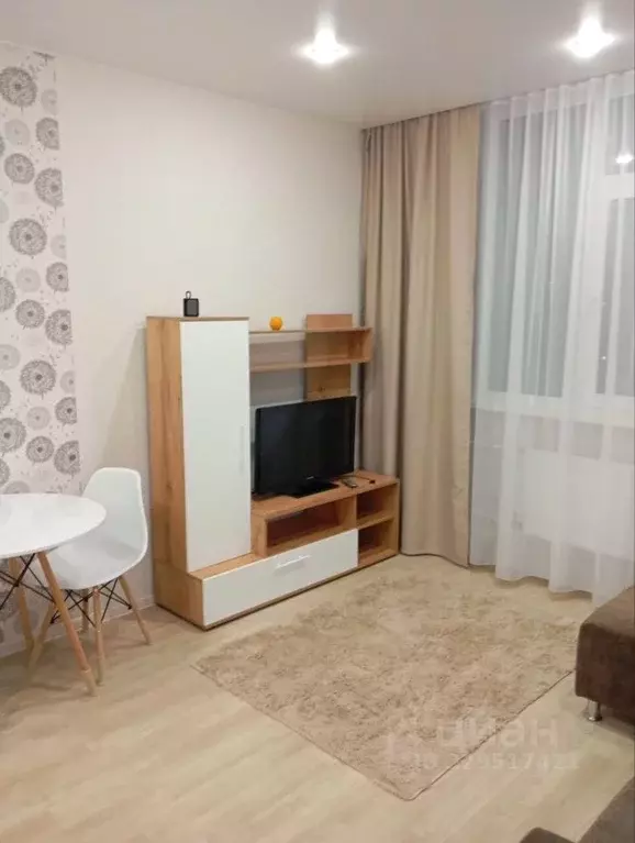 1-к кв. Оренбургская область, Оренбург Уральская ул., 2/15 (30.8 м) - Фото 1