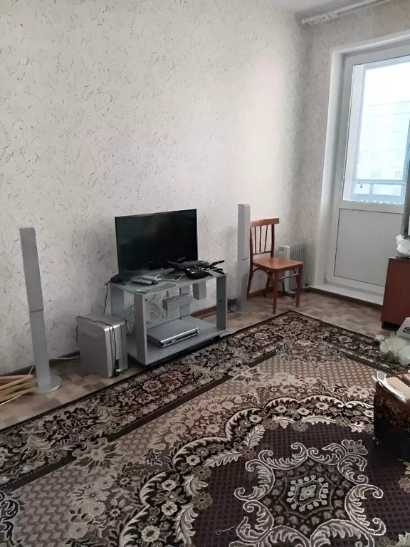 1-к кв. Красноярский край, Красноярск ул. Республики, 37А (40.0 м) - Фото 0