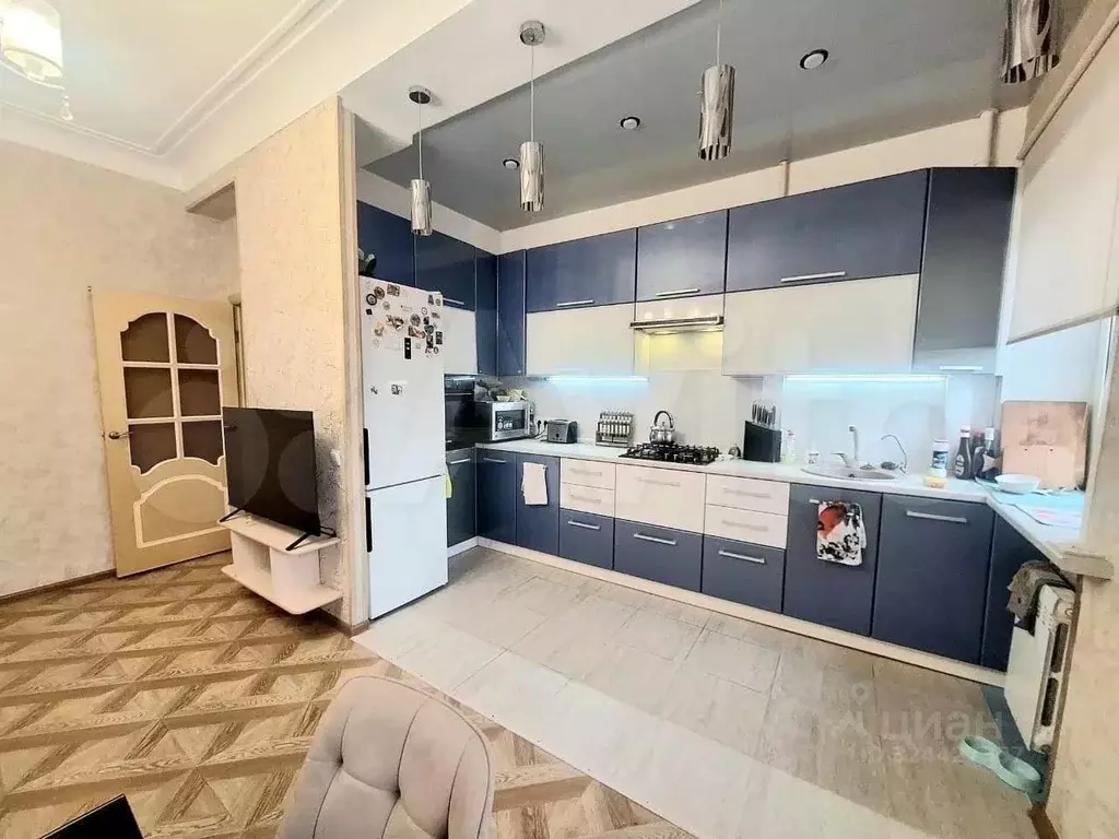 3-к кв. Тульская область, Новомосковск Октябрьская ул., 27 (65.0 м) - Фото 1