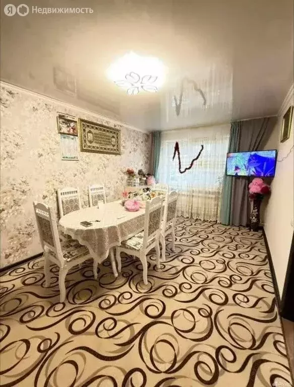 3-комнатная квартира: Альметьевск, улица Белоглазова, 56 (58.9 м) - Фото 1