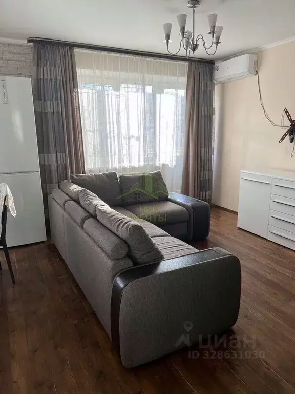 3-к кв. Бурятия, Улан-Удэ ул. Борсоева, 69 (68.5 м) - Фото 0