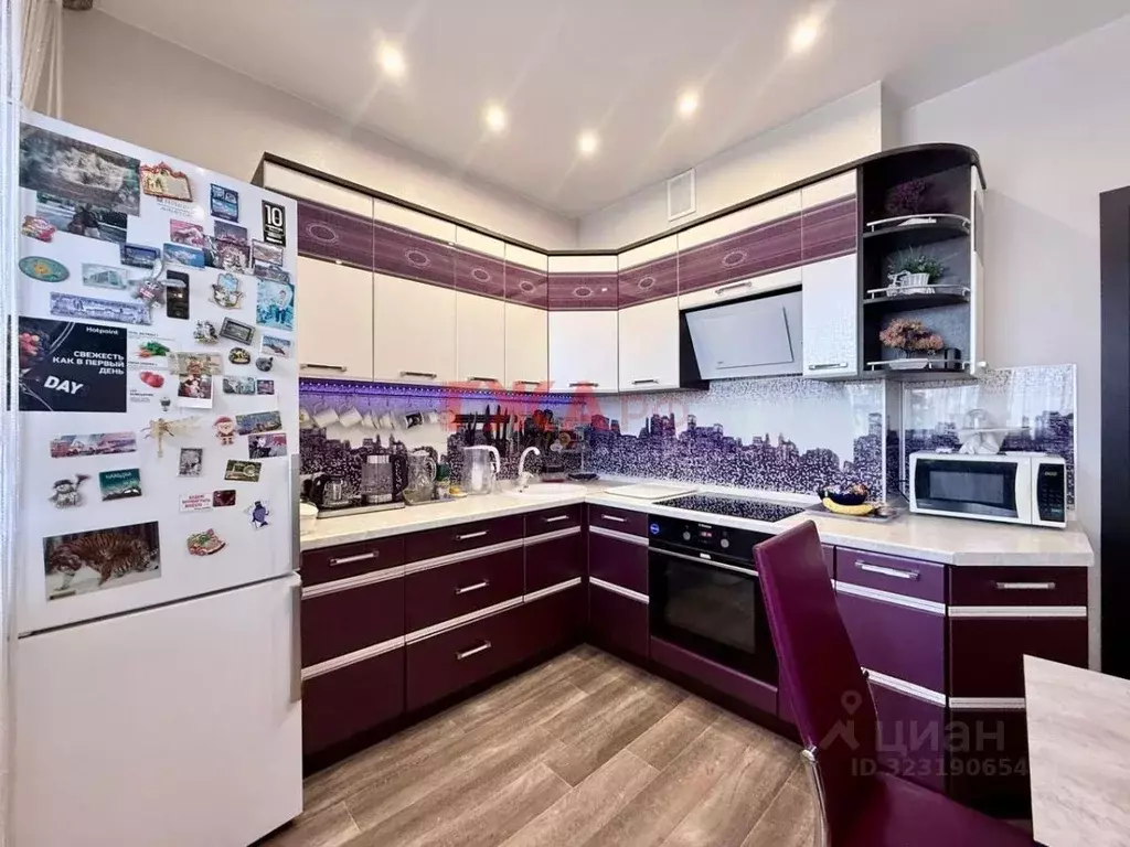 2-к кв. Саха (Якутия), Нерюнгри Южно-Якутская ул., 45 (55.7 м) - Фото 1