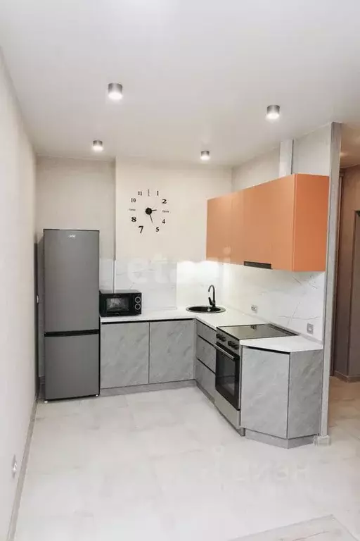 Студия Курганская область, Курган ул. 9-я Больничная, 8 (37.6 м) - Фото 1