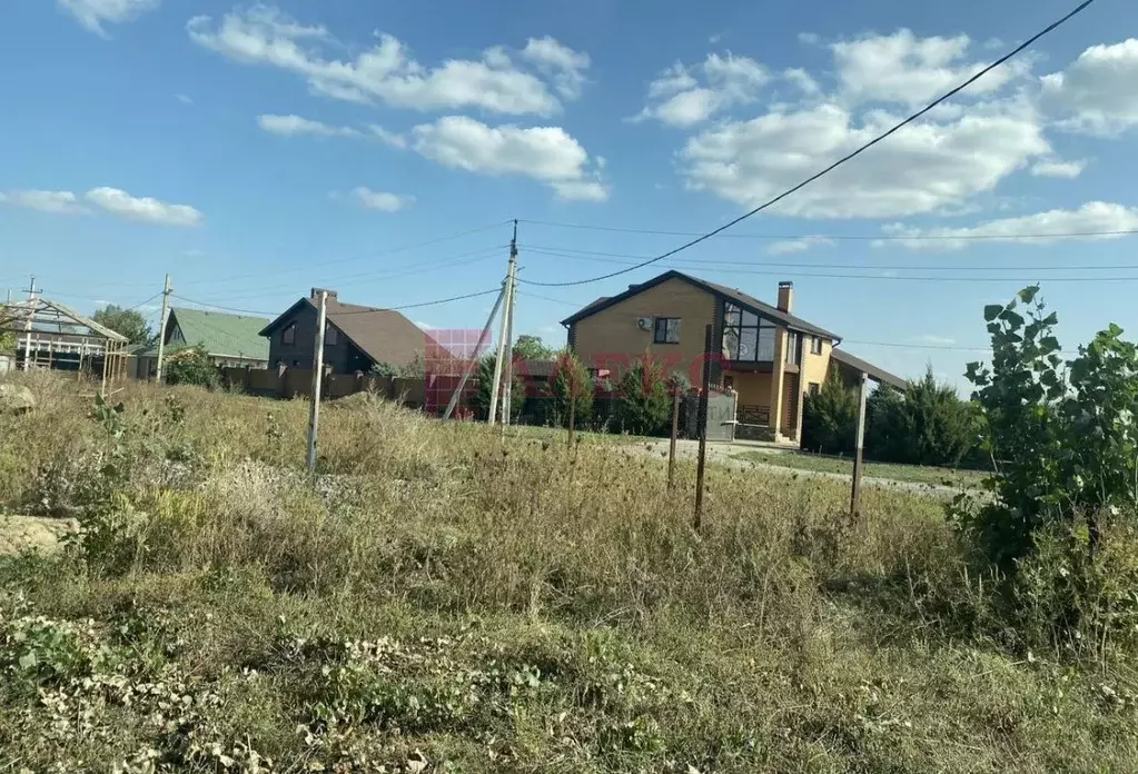 Участок в Ростовская область, Семикаракорский район, Кочетовская ст-ца ... - Фото 0