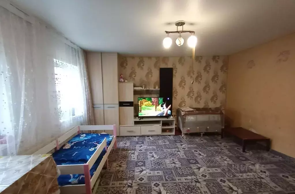 Дом в Алтайский край, Рубцовск ул. Писарева (55 м) - Фото 1