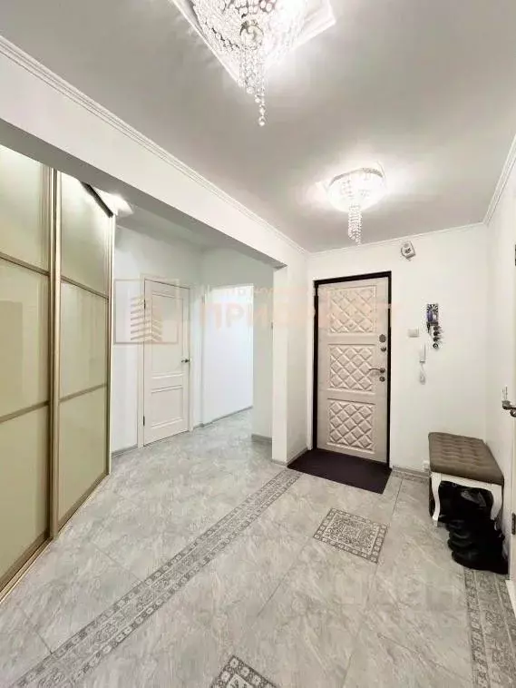 3-к кв. Саха (Якутия), Якутск Воинская ул., 9/2 (84.3 м) - Фото 1