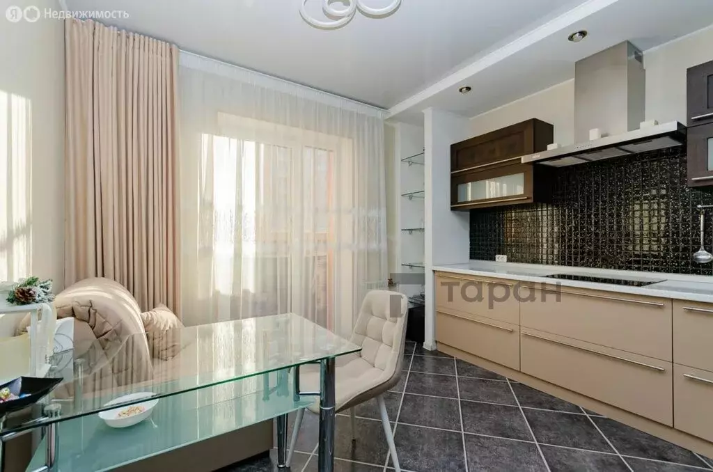 1-комнатная квартира: Челябинск, улица Братьев Кашириных, 122А (53 м) - Фото 2