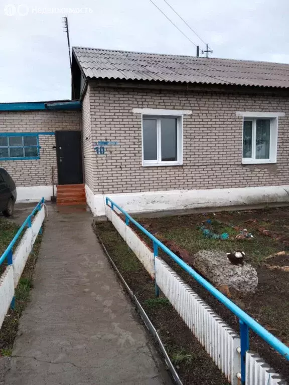 Дом в Оренбургская область, Ясненский муниципальный округ, село ... - Фото 1