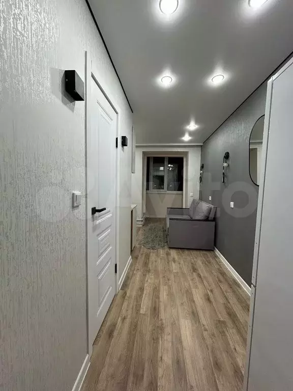 Комната 15 м в 4-к., 2/5 эт. - Фото 0