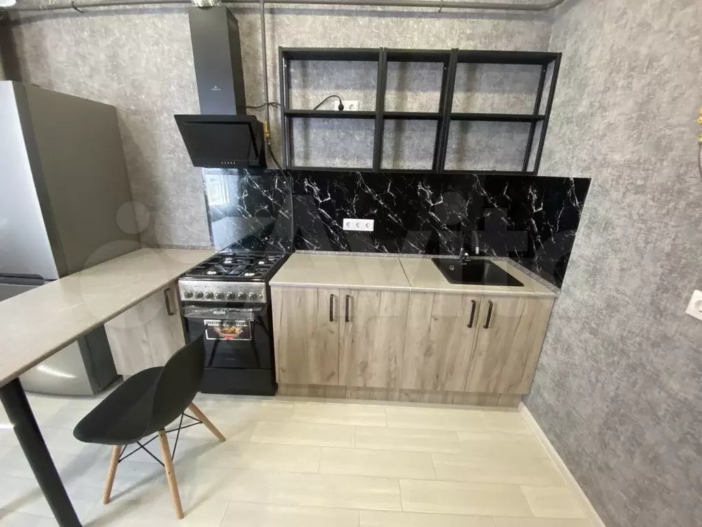 1-к. квартира, 40 м, 2/4 эт. - Фото 1