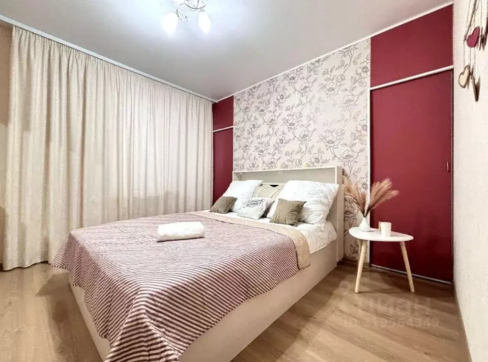 2-к кв. Удмуртия, Ижевск ул. Михаила Петрова, 43к3 (55.0 м) - Фото 0