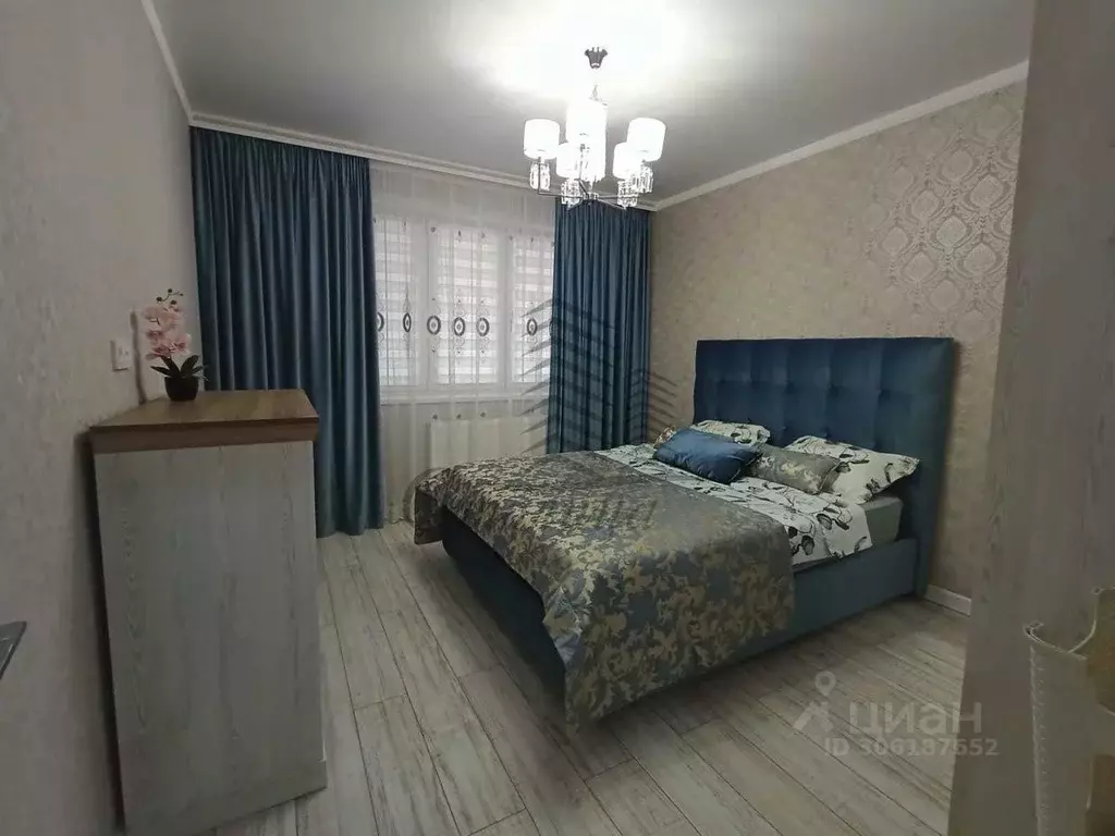 2-к кв. Белгородская область, Старый Оскол Степной мкр, 31 (61.0 м) - Фото 0