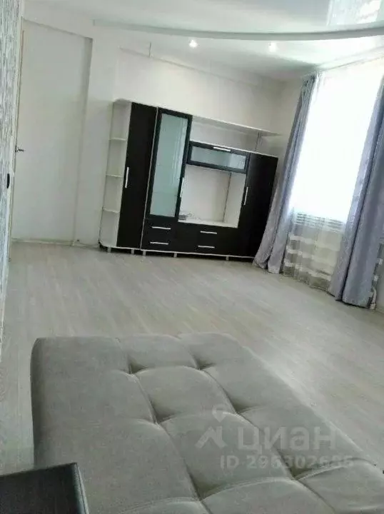 2-к кв. Кировская область, Киров ул. Ленина, 198к2 (56.0 м) - Фото 1