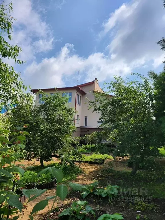 Коттедж в Свердловская область, Ревда ул. Кабалинская, 14 (350 м) - Фото 1