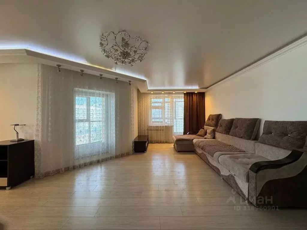 3-к кв. Красноярский край, Красноярск ул. Михаила Годенко, 7 (127.0 м) - Фото 1