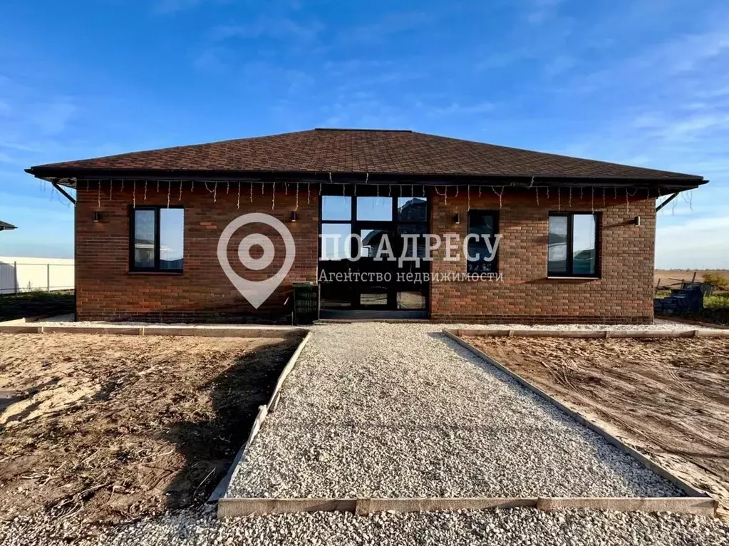 Дом в Саратовская область, Энгельсский район, Красноярское ... - Фото 1