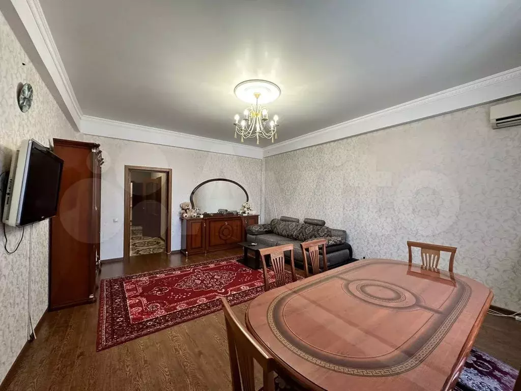 2-к. квартира, 75 м, 2/9 эт. - Фото 1