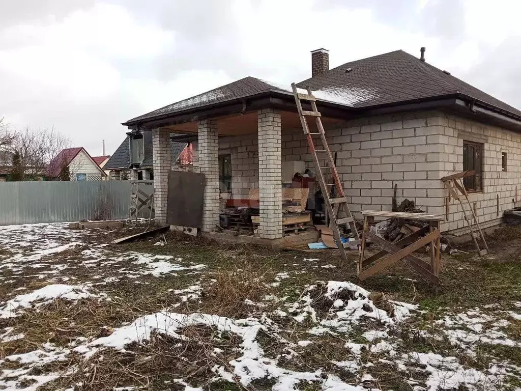 Дом в Воронежская область, Воронеж Завода радиодеталей СНТ, ул. ... - Фото 1