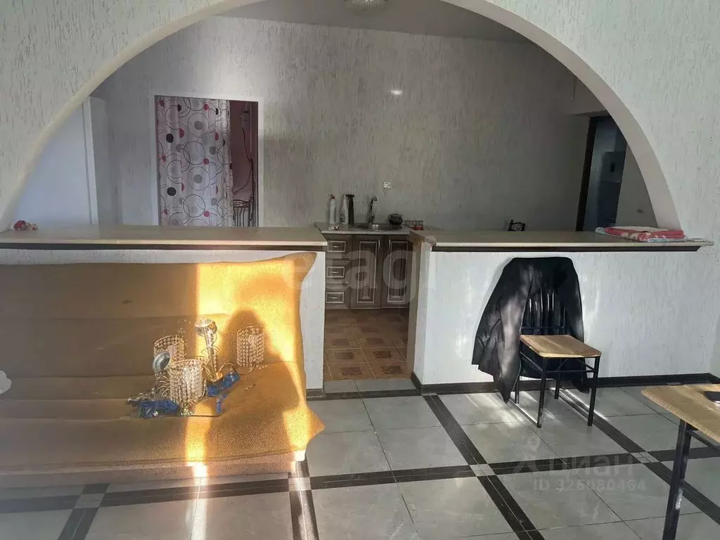 Дом в Краснодарский край, Темрюк ул. Калинина (170 м) - Фото 1