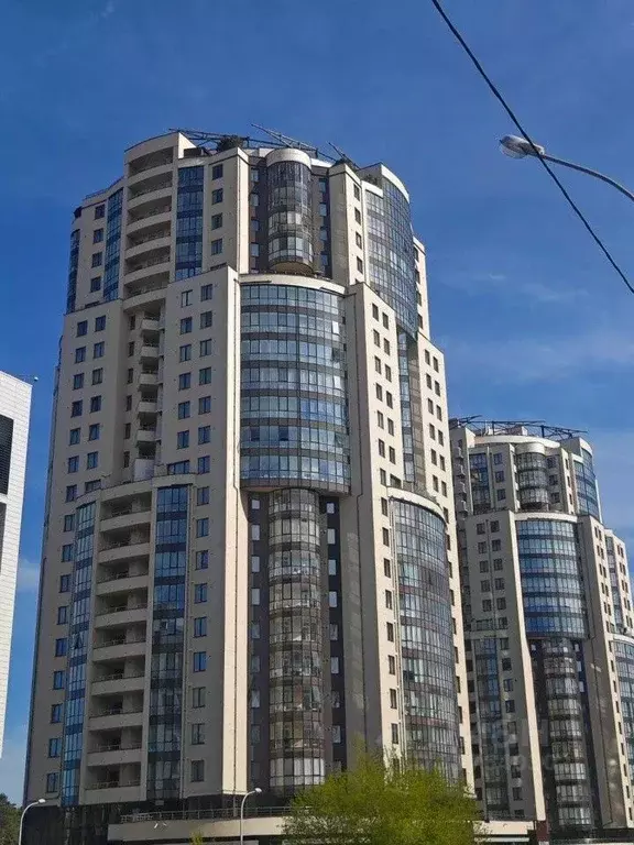 2-к кв. Свердловская область, Екатеринбург ул. Шейнкмана, 119 (95.7 м) - Фото 1