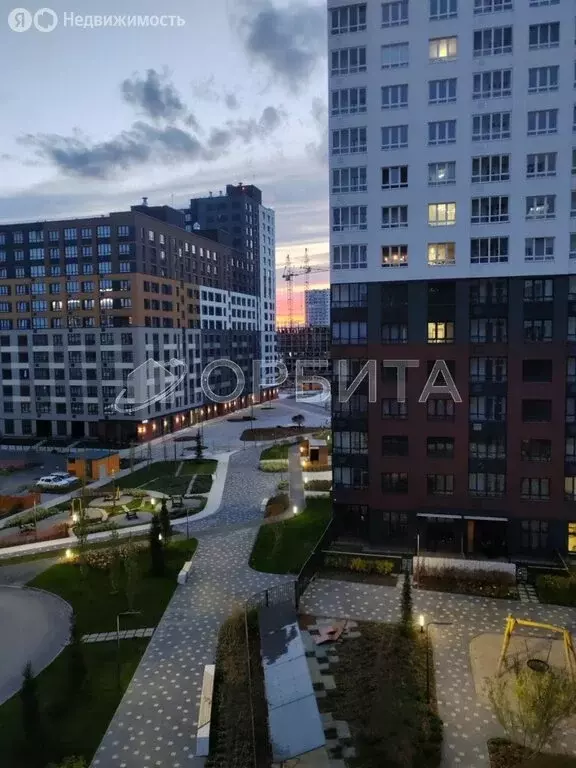 2-комнатная квартира: деревня Патрушева, улица Петра Ершова, 14 (64 м) - Фото 1