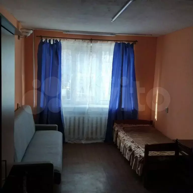 Комната 18 м в 3-к., 1/5 эт. - Фото 0