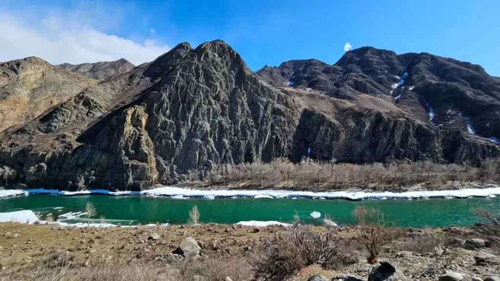 Участок в Алтай, Онгудайский район, с. Иня Подгорная ул., 38А (225.0 ... - Фото 0