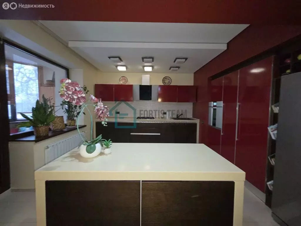 4-комнатная квартира: Ярославль, улица Салтыкова-Щедрина, 13к2 (224.9 ... - Фото 2