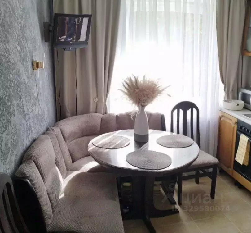 2-к кв. Иркутская область, Иркутск ул. Лыткина, 29А (54.0 м) - Фото 2